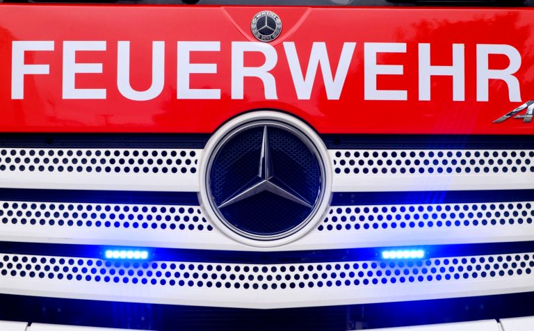 Rauch und Trümmer nach Gasexplosion.