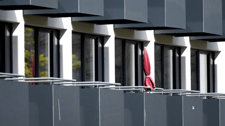 Geld für sozialen Wohnungsbau bereitgestellt.